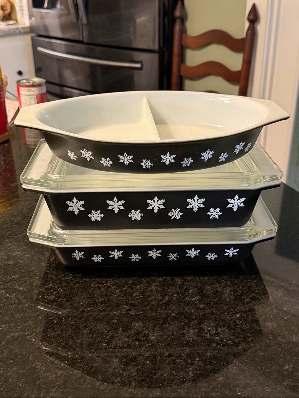 Pyrex Black Snowflake Divided Round and Rectangular Casserole Set